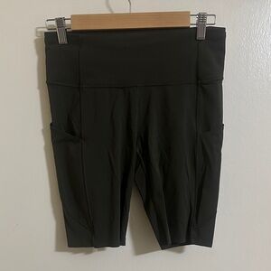 EUC Lululemon Women’s Athletic Biker Shorts with Pockets size 8